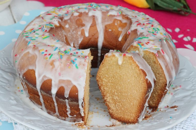 pigna dolce Continua il viaggio tra le tradizioni pasquali